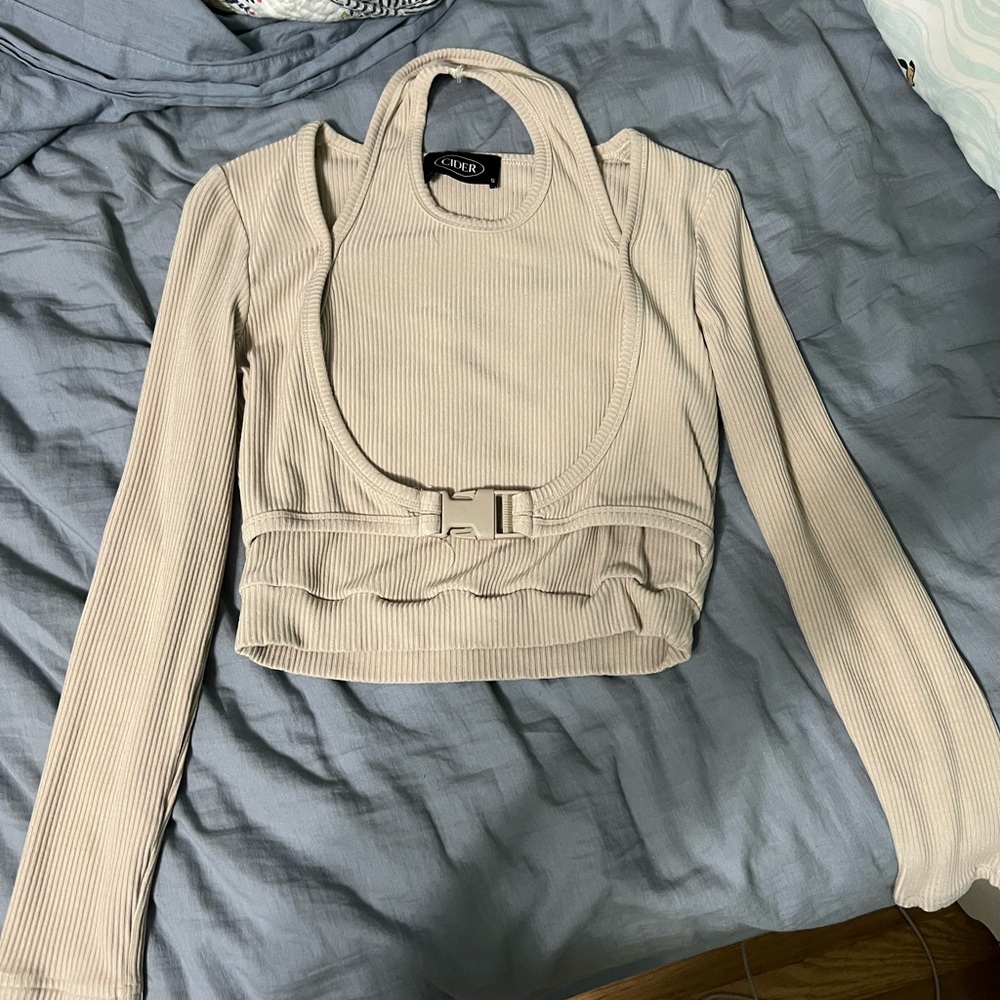 Cider long sleeve crop top buckle shirt, size small, cream color
